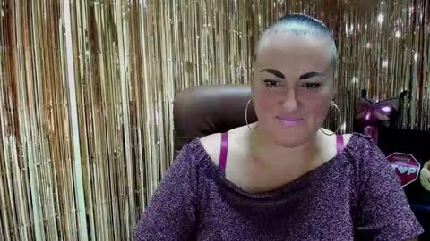 Snapshot of dianamgg chatting on October 7, 7:00 pm Diana online show from October 7, 7:00 pm