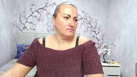 Snapshot of dianamgg chatting on May 19, 5:25 am Diana online show from May 19, 5:25 am