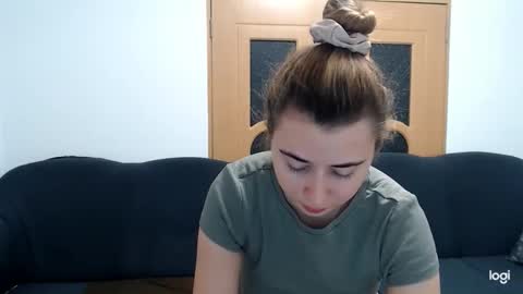 Snapshot of dianasmiey7 chatting on December 4, 10:02 am dianasmiey7 online show from December 4, 10:02 am