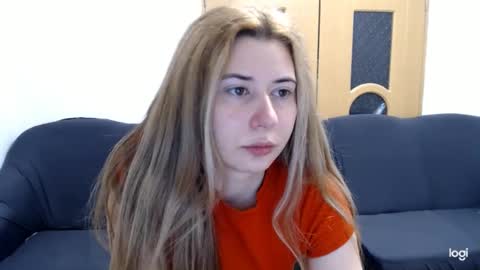 Snapshot of dianasmiey7 chatting on January 10, 9:10 pm dianasmiey7 online show from January 10, 9:10 pm