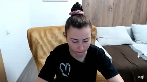 Snapshot of dianasmiey7 chatting on June 10, 8:46 am dianasmiey7 online show from June 10, 8:46 am