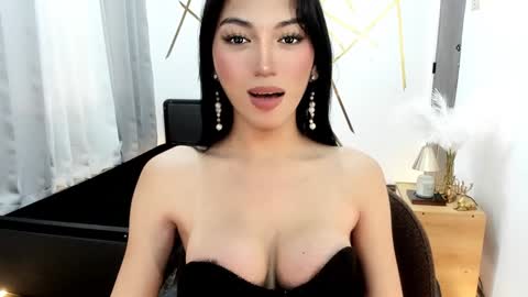 Kianna online show from February 9, 3:32 am