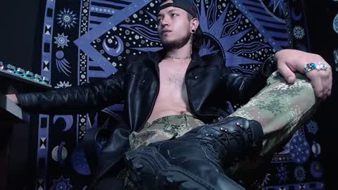 DICAPRIO online show from February 2, 8:19 pm