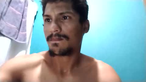 Snapshot of dick774369 chatting on April 21, 11:18 pm dick774369 online show from April 21, 11:18 pm