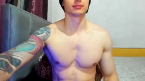 jhon online show from November 5, 4:29 pm