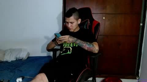 Snapshot of dick_monster23cm chatting on May 14, 10:27 pm dick_monster23cm online show from May 14, 10:27 pm