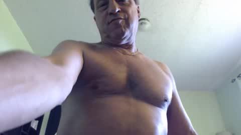 Snapshot of dickbeswollen123 chatting on October 18, 5:14 pm dickbeswollen123 online show from October 18, 5:14 pm