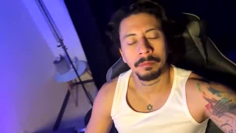 Snapshot of dickdamian_ chatting on April 1, 4:57 am Damin online show from April 1, 4:57 am