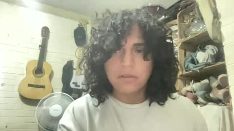 Snapshot of dieciochocentimetross chatting on June 20, 11:29 pm dieciochocentimetross online show from June 20, 11:29 pm