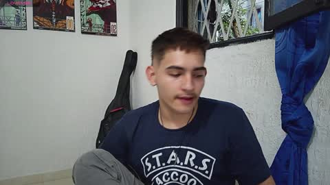 Snapshot of diegorogue_ chatting on January 17, 10:45 pm Diego rogue online show from January 17, 10:45 pm