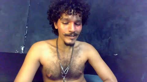 diemond_latinx98 online show from April 17, 3:59 pm