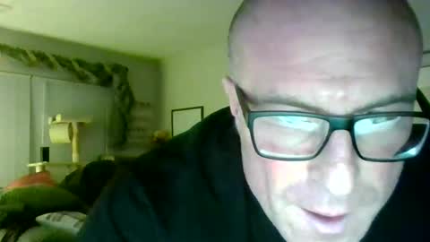 Snapshot of diesel21803 chatting on January 12, 3:45 am SoDirtyNLove online show from January 12, 3:45 am