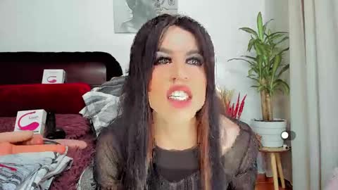 Snapshot of difiortiffany chatting on March 11, 1:37 am difiortiffany online show from March 11, 1:37 am