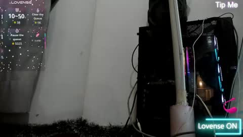 Snapshot of difiortiffany chatting on May 19, 12:38 am difiortiffany online show from May 19, 12:38 am