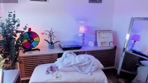 Estef  Ger     online show from April 3, 2:15 pm