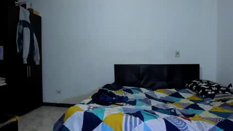 diiego_xxx online show from March 23, 5:06 pm