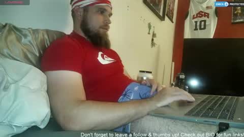 Snapshot of dikdowndaddy chatting on July 5, 7:37 am Daddy online show from July 5, 7:37 am