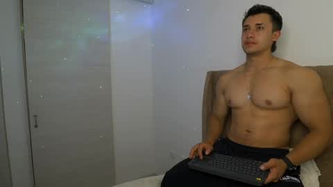 Dilan Coy online show from March 31, 10:10 pm