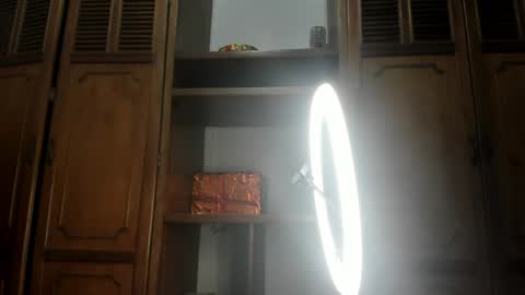 dilanandking online show from April 15, 1:07 pm