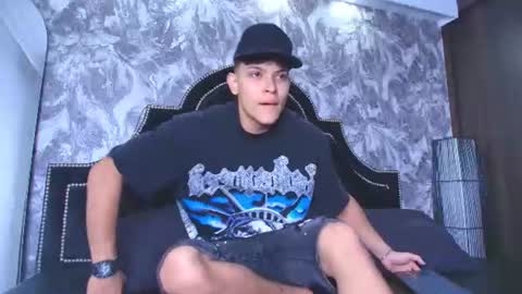 Snapshot of dilanmiller_ chatting on June 18, 3:49 pm dilanmiller_ online show from June 18, 3:49 pm