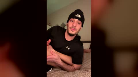 Snapshot of dilara_moon chatting on December 20, 6:09 am dilara_moon online show from December 20, 6:09 am