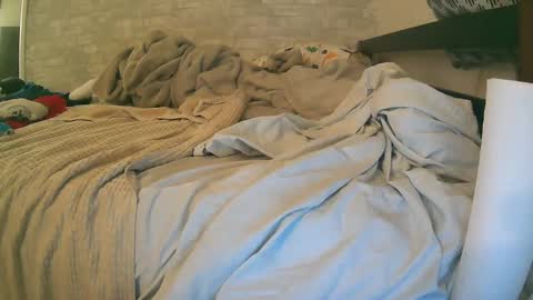 Snapshot of dildobandit213 chatting on December 25, 10:27 pm dildobandit online show from December 25, 10:27 pm