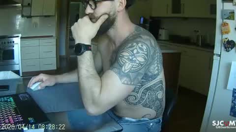 dilfpl online show from April 14, 7:25 am