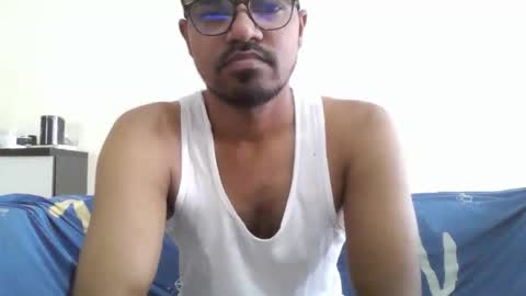Snapshot of dilip_09 chatting on September 23, 2:25 am dilip_09 online show from September 23, 2:25 am
