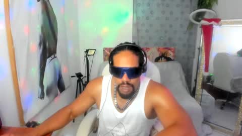 Snapshot of dimitry_muscle chatting on January 6, 4:47 am dimitry kyle mucle online show from January 6, 4:47 am