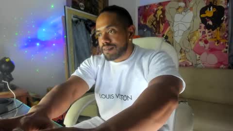 Snapshot of dimitry_muscle chatting on September 16, 11:06 pm dimitry kyle mucle online show from September 16, 11:06 pm