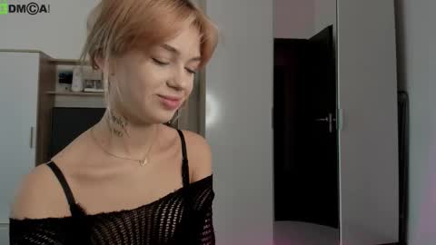 Dina online show from October 19, 8:04 am