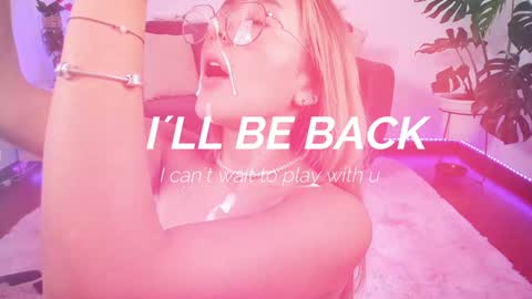 Snapshot of dina_ride chatting on January 31, 6:25 pm online show from January 31, 6:25 pm