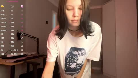 Amelia online show from April 13, 8:09 am