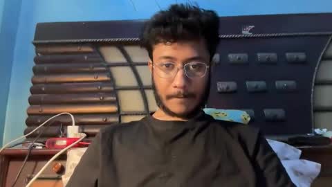 Snapshot of dinchain chatting on May 9, 8:19 am Dinchain online show from May 9, 8:19 am