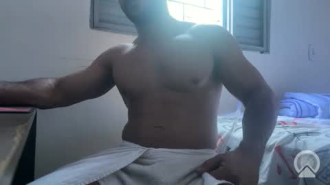 Snapshot of dinhoo14 chatting on September 12, 5:57 pm dinhoo14 online show from September 12, 5:57 pm