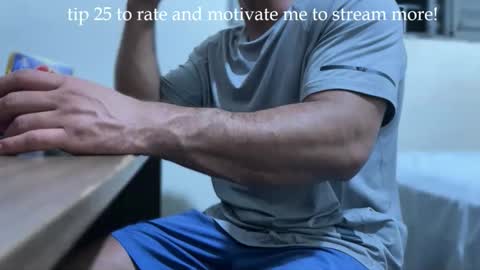 Snapshot of dinhoo14 chatting on October 15, 2:55 am dinhoo14 online show from October 15, 2:55 am