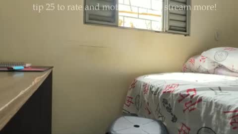 Snapshot of dinhoo14 chatting on November 9, 1:09 pm dinhoo14 online show from November 9, 1:09 pm