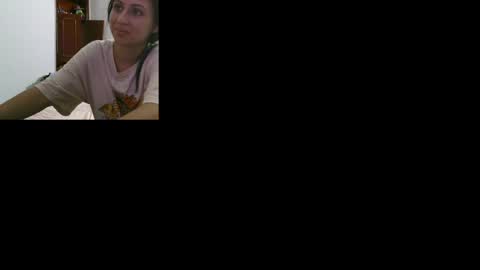 Cristal Independent model online show from April 12, 4:28 am