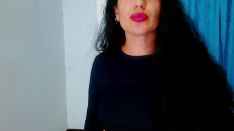 diosa_gil online show from April 10, 1:44 am