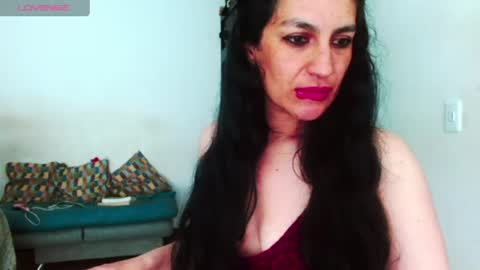 Snapshot of diosa_gil chatting on July 10, 2:38 am diosa_gil online show from July 10, 2:38 am