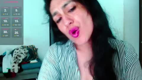 Snapshot of diosa_gil chatting on July 12, 2:02 am diosa_gil online show from July 12, 2:02 am