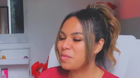 diosadeluniverso_ online show from January 16, 6:34 pm