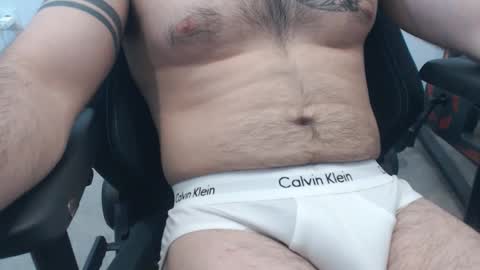 Z online show from April 21, 3:28 pm