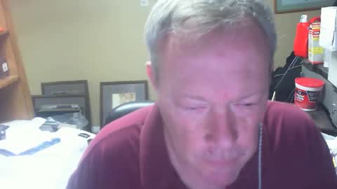 DirtkPitt Fun guy working online show from December 11, 7:57 pm