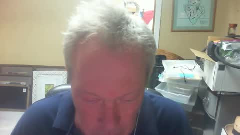 DirtkPitt Fun guy working online show from December 28, 2:11 am