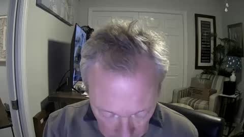 DirtkPitt Fun guy working online show from January 11, 11:24 pm