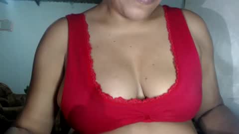 Snapshot of dirtiplay chatting on January 29, 2:19 am dirtiplay online show from January 29, 2:19 am