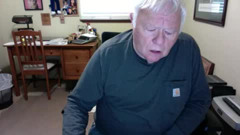 dirtrider195080438 online show from May 23, 11:20 pm