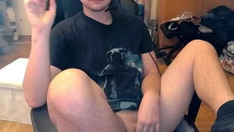 Snapshot of dirty_fun_boy chatting on December 4, 8:12 am dirty_fun_boy online show from December 4, 8:12 am