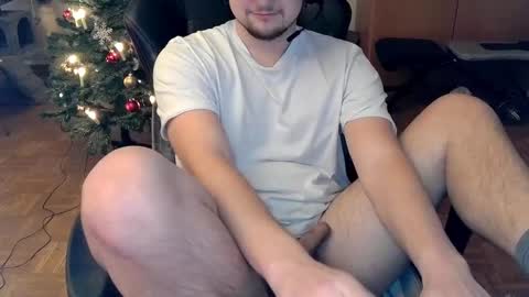 Snapshot of dirty_fun_boy chatting on January 6, 2:14 pm dirty_fun_boy online show from January 6, 2:14 pm